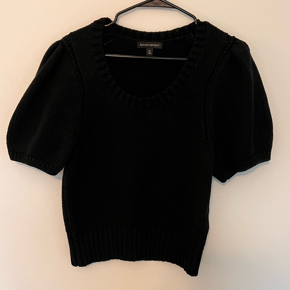 Black Women's Banana Republic Short Sleeve Puffer Sweater